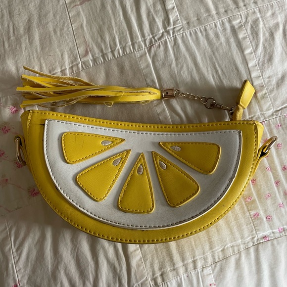 Handbags - Life gives you lemons clutch